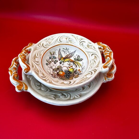 TWO HANDLED CERAMIC LITTLE MAJORKA DISH PLUS BOWL SET w/BIRD & FRUIT DESIGN - Picture 3 of 15